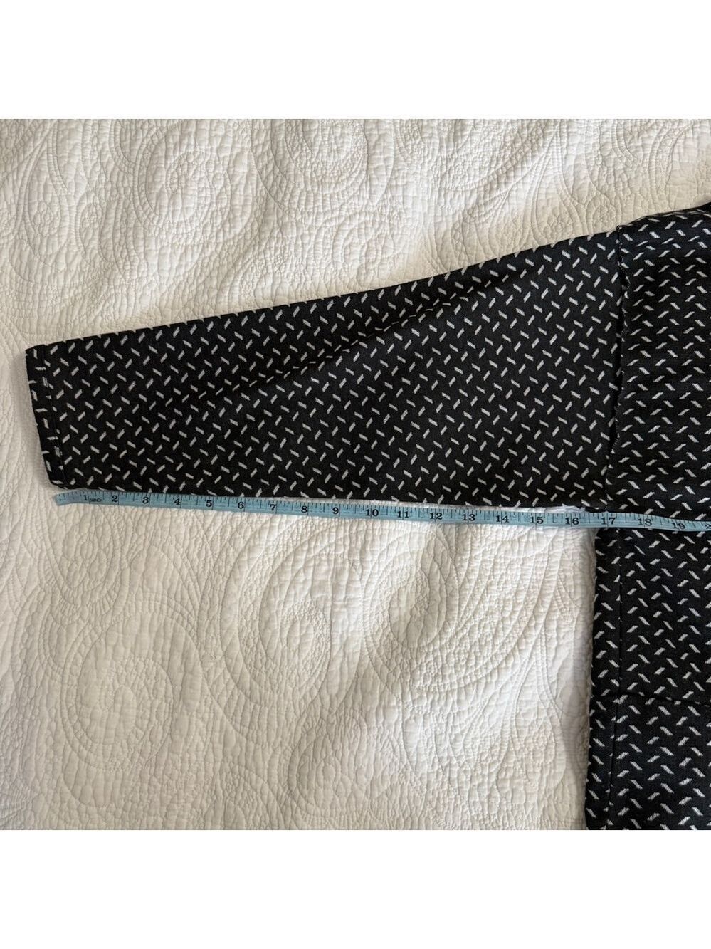 BCBGeneration Black & White Patterned Open Front Cardigan Women's Large BCBG - Picture 12 of 12